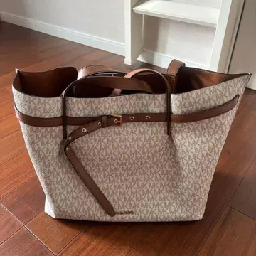 Michael Kors MK 로고 토트백