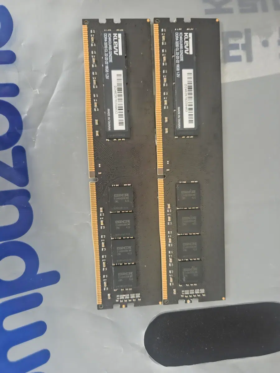 부산직 KLEVV DDR4 3200 CL22 16GB 2개