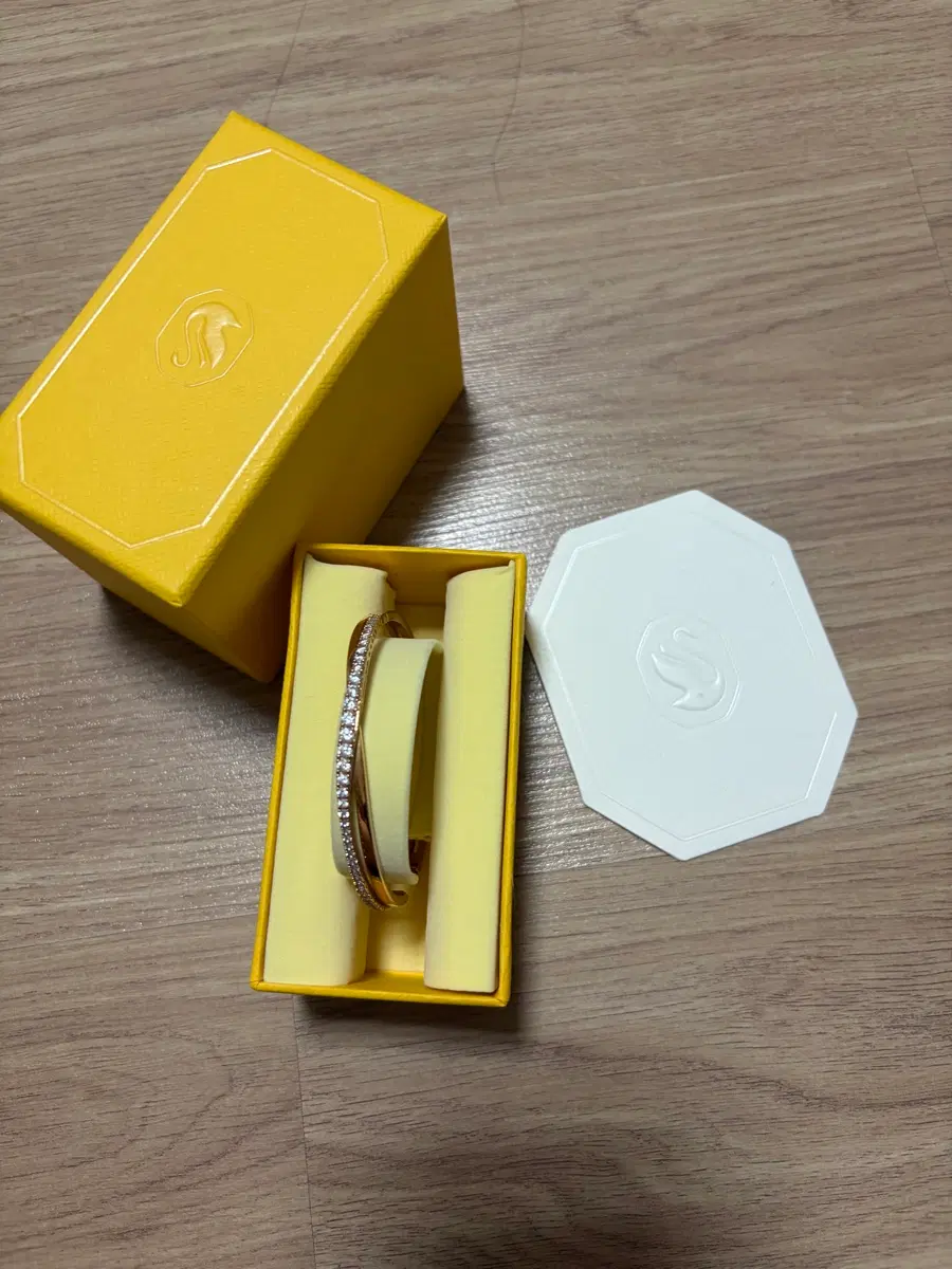 스왈로브스키 뱅글 팔찌 정품