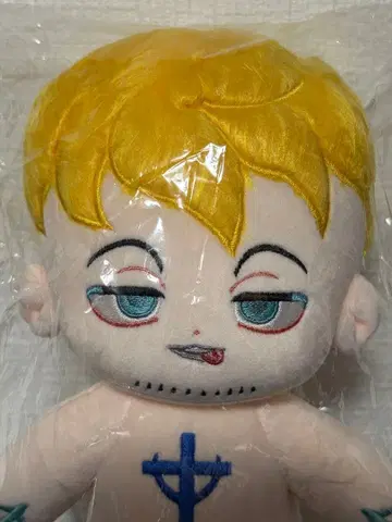 옷 갈아입기 봉제 인형 마르코