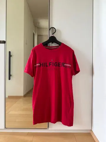 TOMMY HILFIGER 로고 반팔 T셔츠 레드
