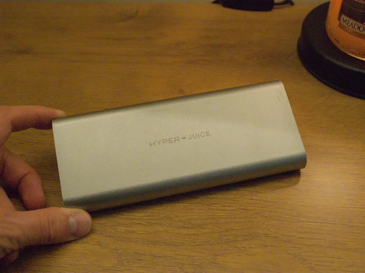 하이퍼주스 99.9Wh 27000mAh USB 배터리 뱅크