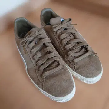 PUMA SUEDE 스니커즈 브라운 25.5cm