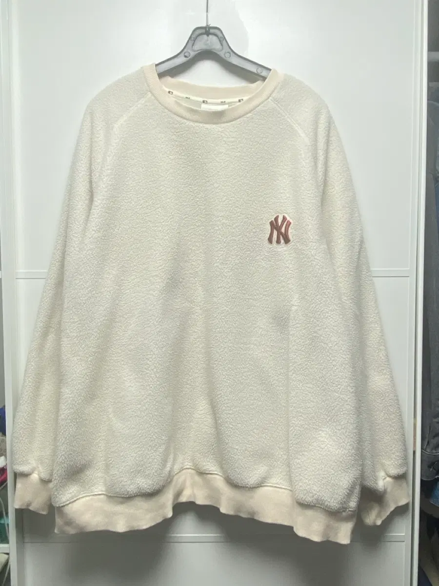 MLB
