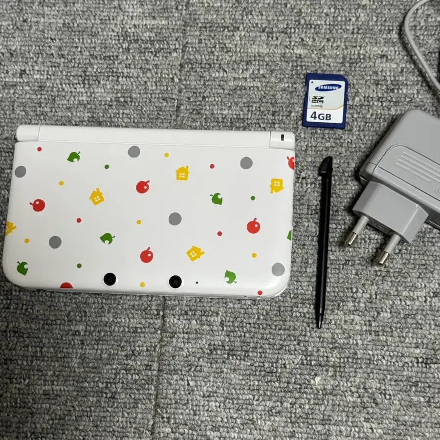 닌텐도 3DS XL 한국 정발 동숲 튀동숲 에디션 S급
