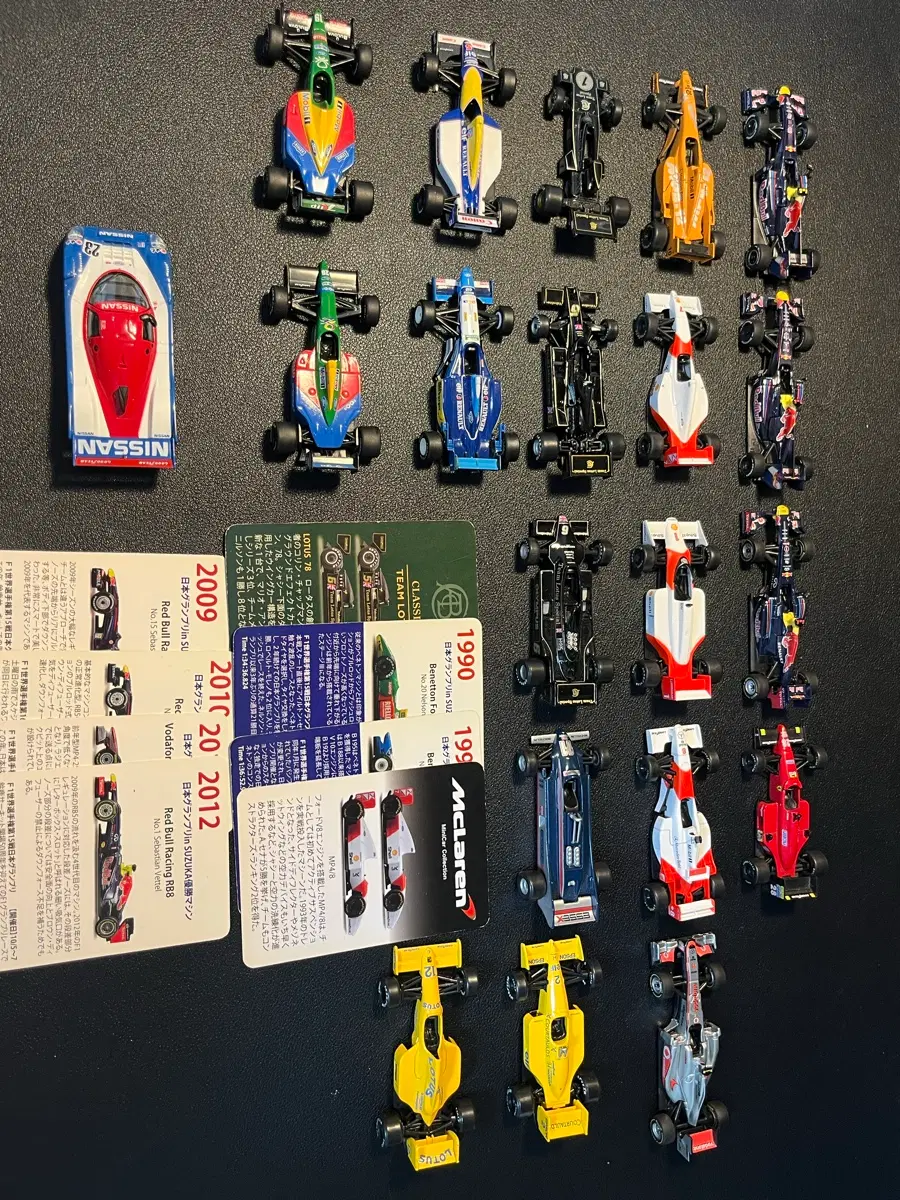 KYOSHO 1:64 F1 머신 컬렉션 20대 + 카드 포함(일부)