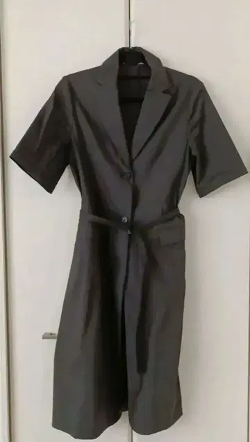 [ Theory luxe ] 롱 코트 반팔 블랙 038