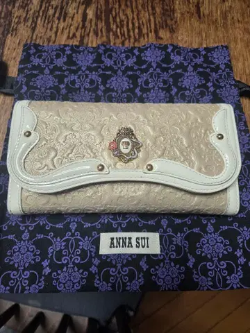 ANNA SUI 장지갑 베이지 가마구치