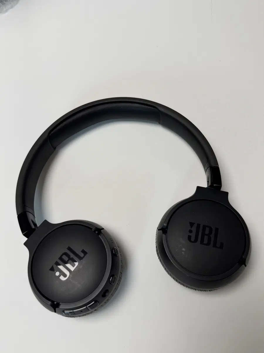JBL 노이즈캔슬링 블루투스헤드셋 JBLT670NCBLK