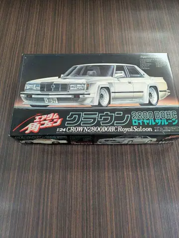 크라운 2800 DOHC 로얄 살롱