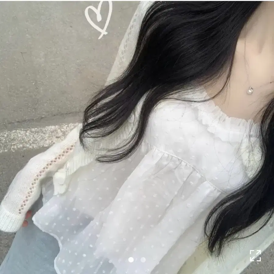 에이블리 로즐린 프릴 레이어드 뷔스티에 나시