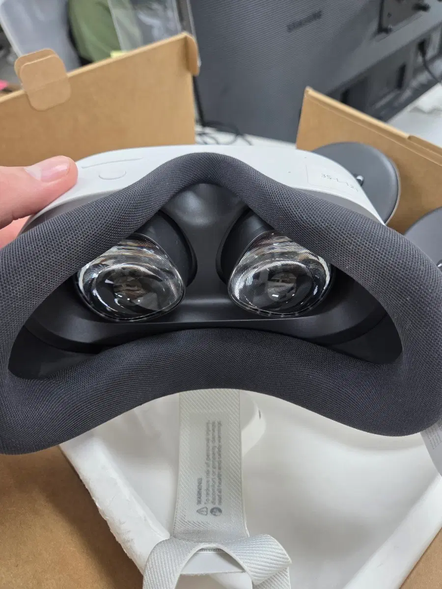 메타 퀘스트 3S VR 헤드셋 128GB