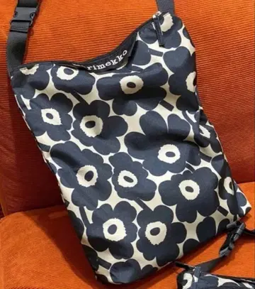 새상품 marimekko Unikko 숄더백