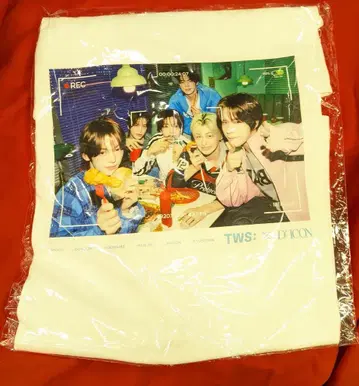 TWS D'ICON POP-UP IN TOKYO T-SHIRT A