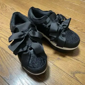 요스케 YOSUKE 통굽 리본 스니커즈