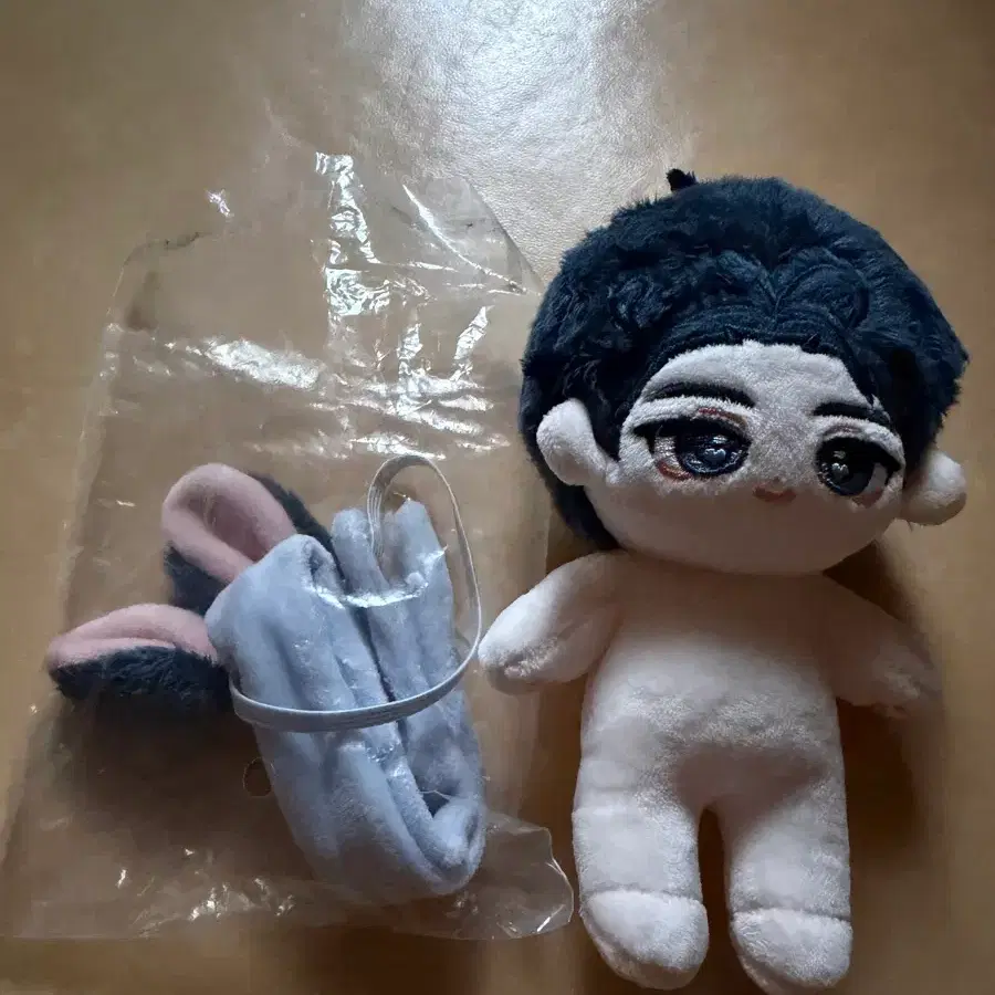 플레이브 비공식 인형 예준