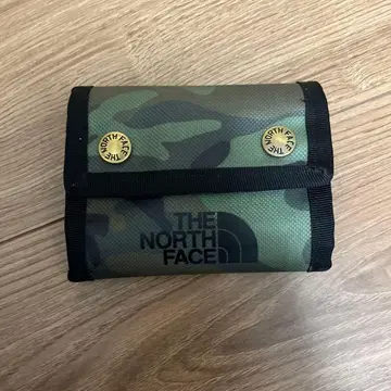 THE NORTH FACE 3단 폴더형 지갑 카모플라쥬 패턴