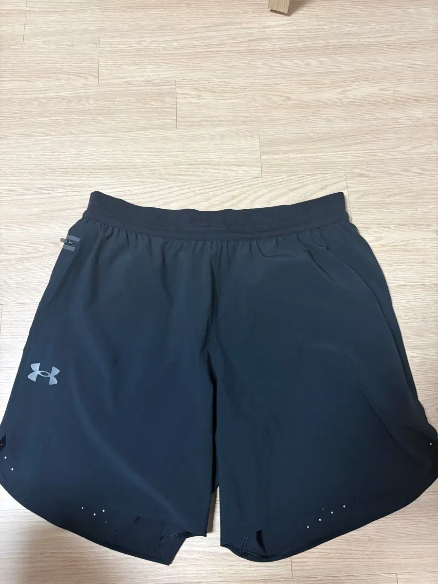 언더아머 피크 우븐 쇼츠 2XL