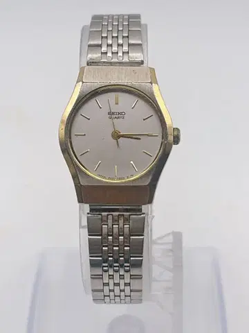 SEIKO QUARTZ 손목시계 2c21-0050