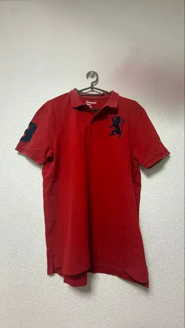 GIORDANO 피케 셔츠 레드 사자 자수