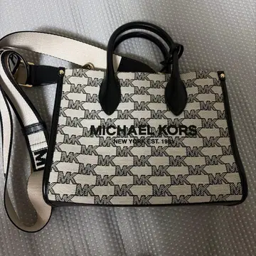 MICHAEL KORS 로고 숄더백