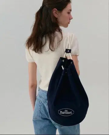 the Barnnet 복조리 백 네이비
