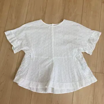 쿠미쿄쿠 자수 레이스 페플럼 블라우스 2 화이트
