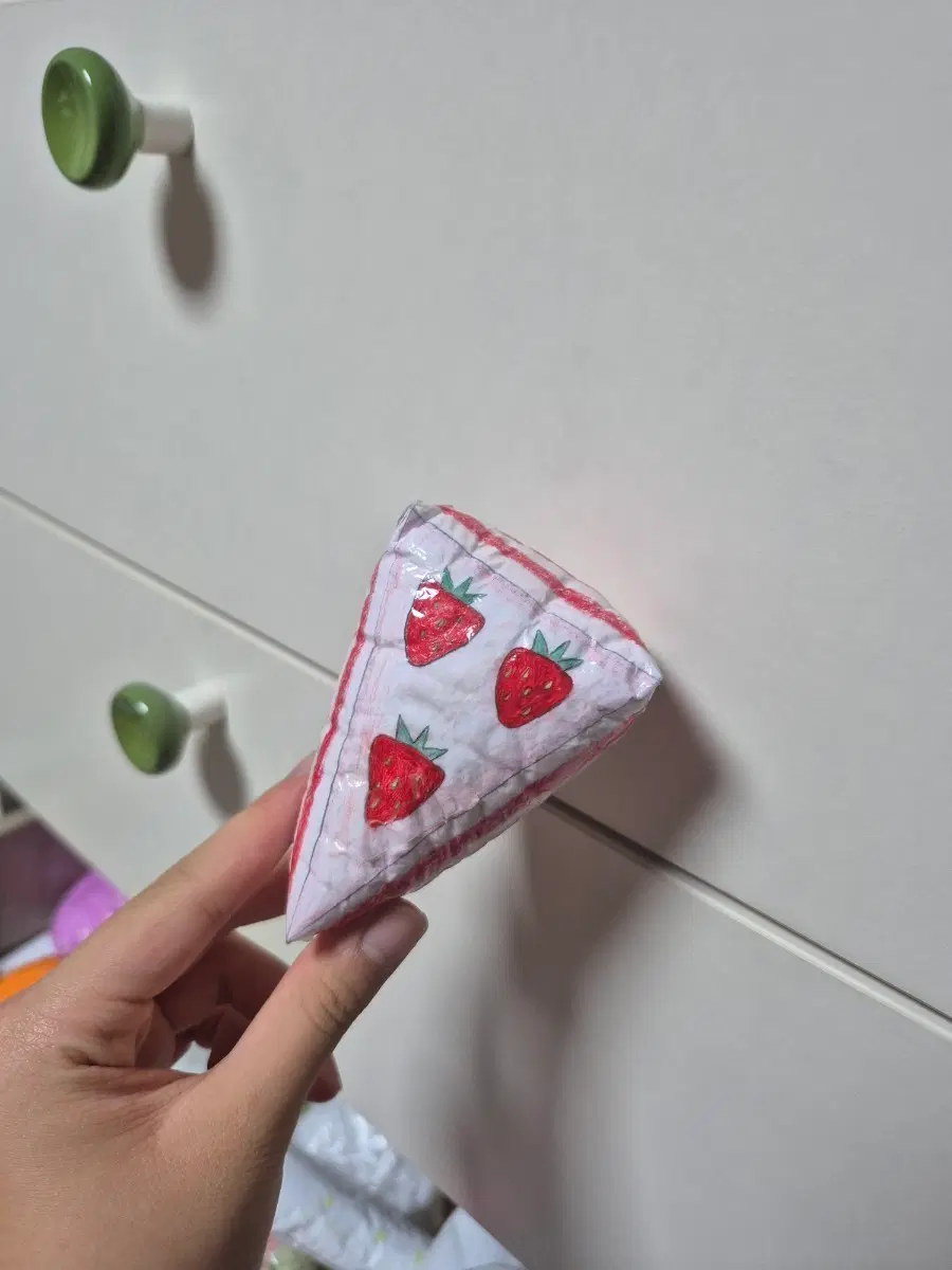 딸기 케이크 종이 스퀴시!