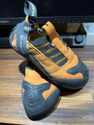 scarpa 인스팅트S EU39.5