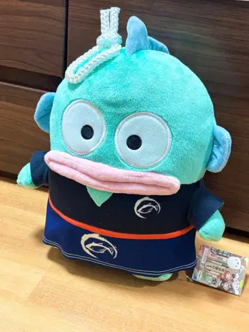 한교동 봉제 인형 진베이 차림