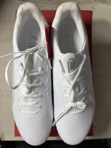 PUMA KING 축구화 스파이크 화이트