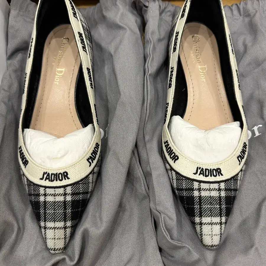 Dior 플랫 체크 35size