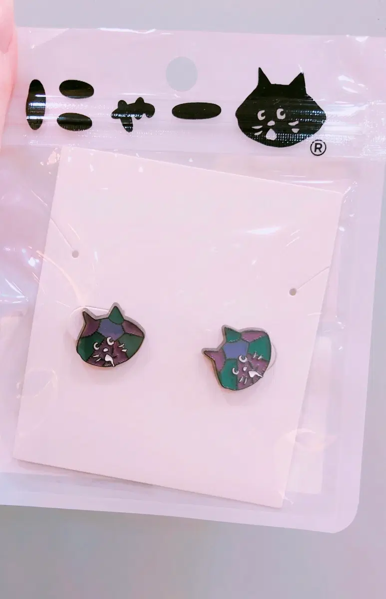 네넷 귀걸이