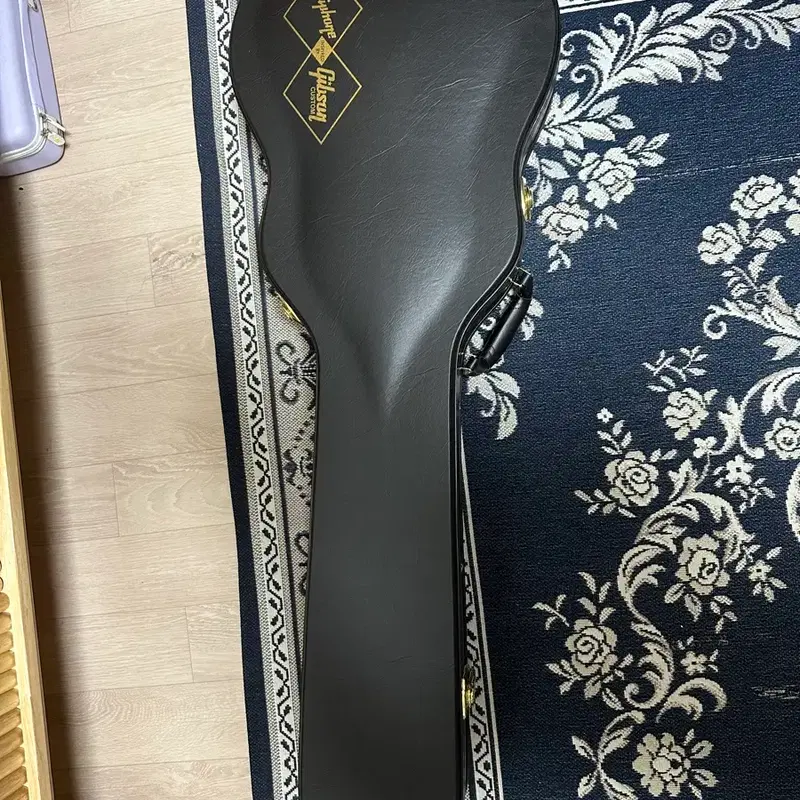에피폰 Inspired by Gibson Les Paul Custom