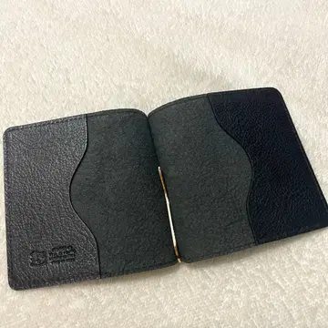 미사용 새상품 IL BISONTE 블랙 머니클립 블랙 가죽