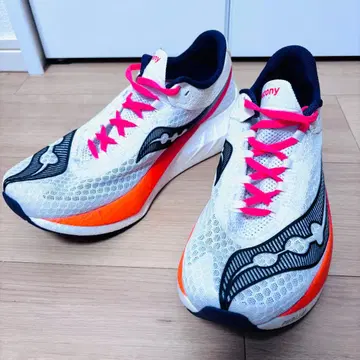 써코니 엔돌핀 프로 4 카본 러닝화 27.5cm