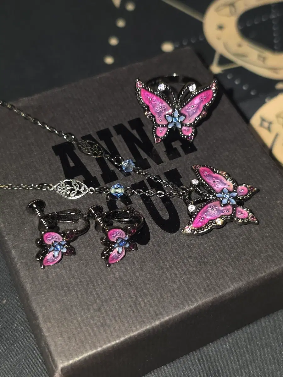 ANNASUI 리버시블 퍼플 버터플라이 3p 세트