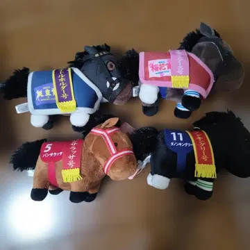서러브레드 컬렉션 봉제 인형 4개 세트