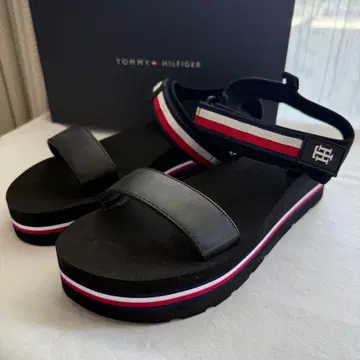 [ 새상품 ] TOMMY HILFIGER 플랫폼 스포츠 샌들 블랙 10