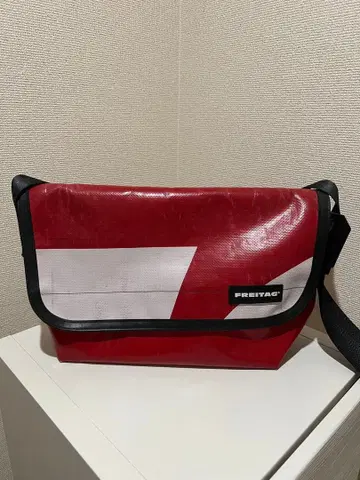 FREITAG F42 Surfside6 레드/화이트