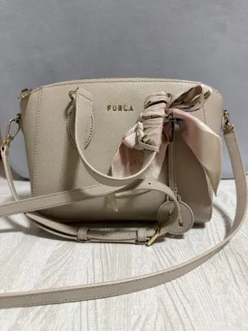 FURLA 백