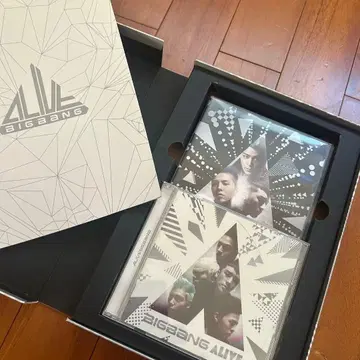가격 인하 BIGBANGALIVE (CD + DVD 2 + PHOTOBOOK 초회 한정판