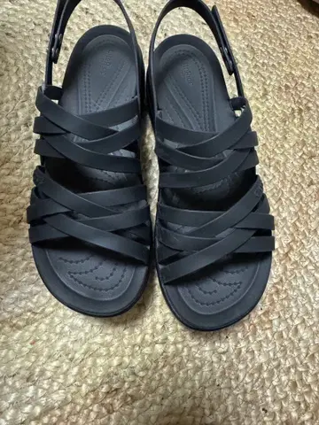 크록스 샌들 블랙 W9