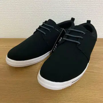 언더아머 UA U 스트리트 인카운터 26cm