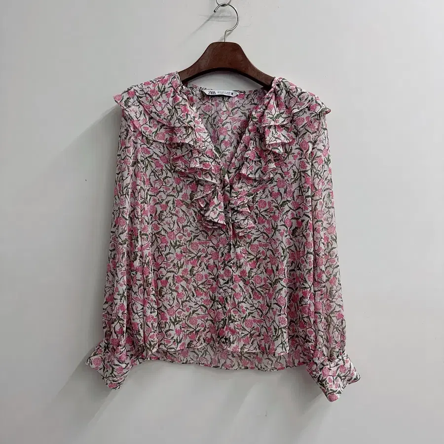 ZARA 자라 플로럴 핑크 프릴 카라 블라우스