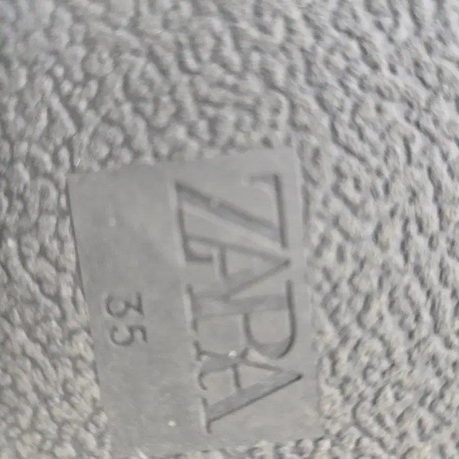 ZARA 35슬리퍼