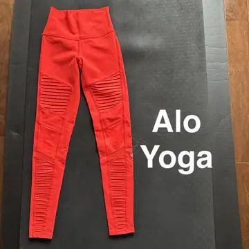 Alo Yoga 모토 레깅스 레드 XXS