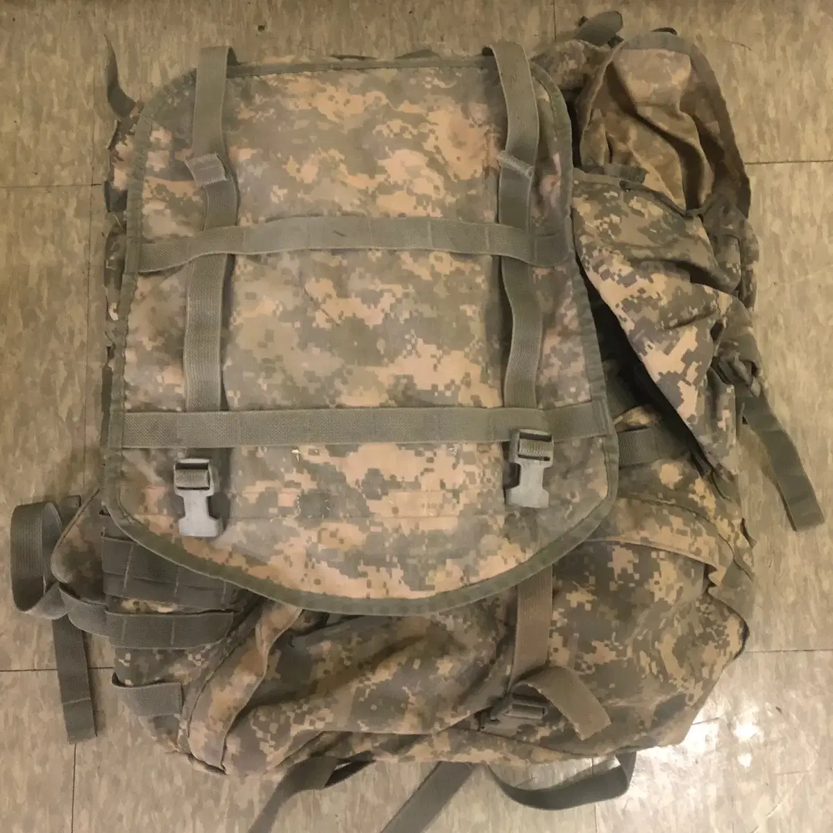 A급 MOLLE II ACU 라지 럭색 완품 풀세트 사이드백 포함 17
