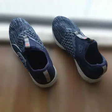 PUMA 슬립온 스니커즈 네이비
