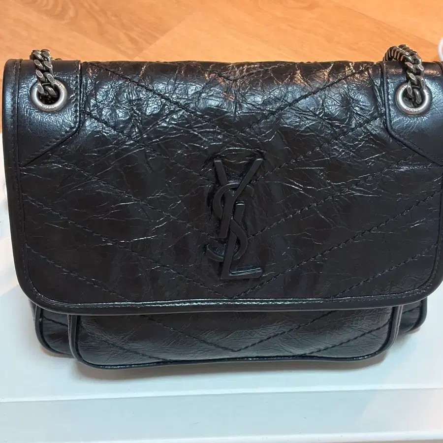 생로랑 니키 베이비 블랙